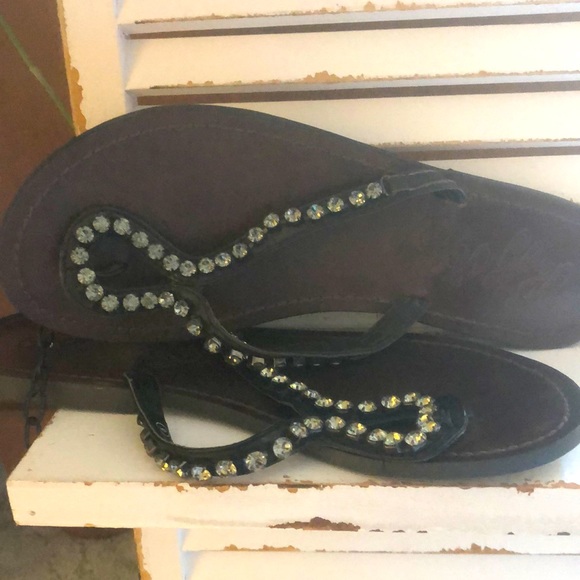 Black leather rhinestone size 6 sandal - Picture 1 of 8